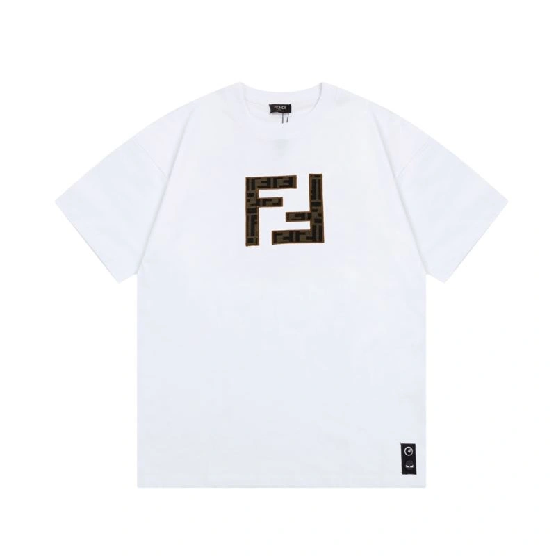 Fendi T-Shirts Sleek 121490