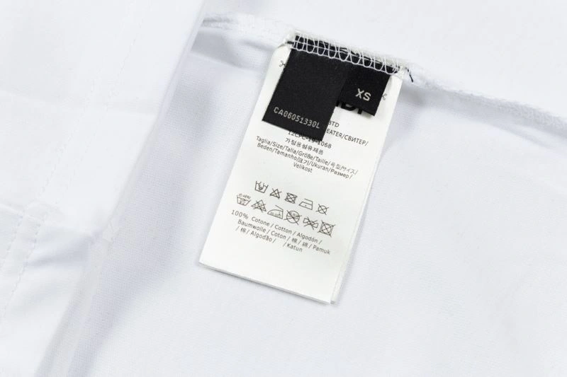 Fendi T-Shirts Sleek 121490