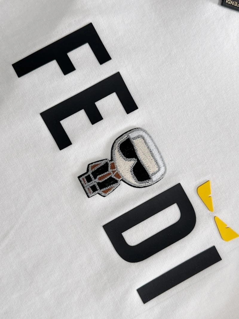 Versatile Fendi T-Shirts 121458