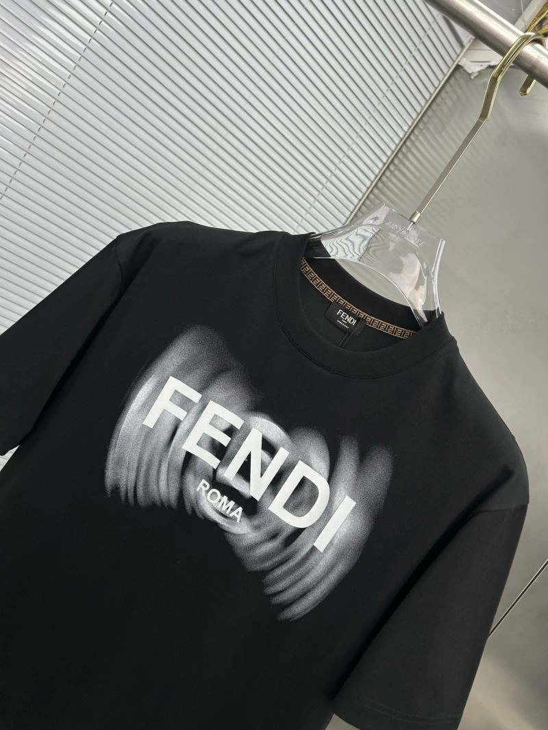 Fendi T-Shirts FreshLook 121451