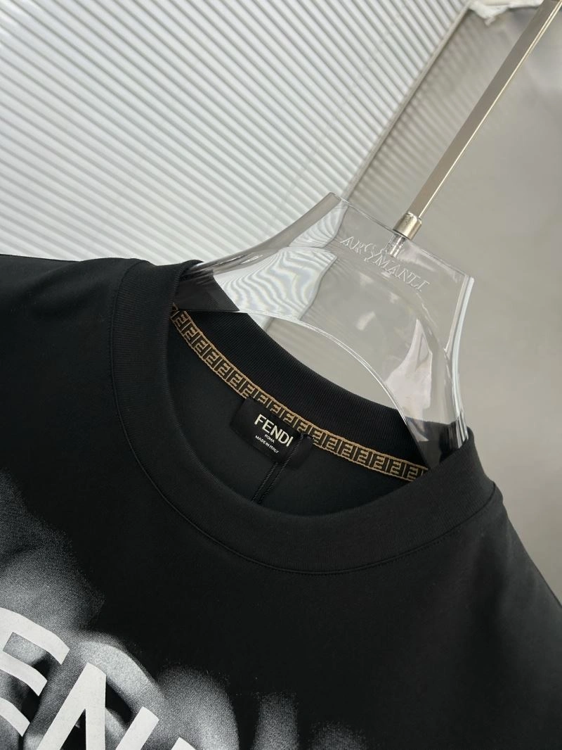 Fendi T-Shirts FreshLook 121451