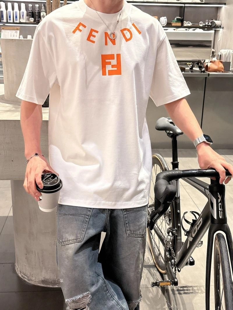Stylish Fendi T-Shirts 121471