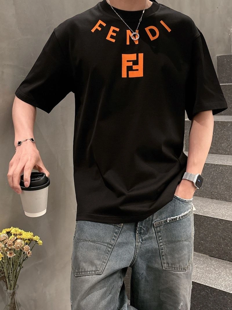 Fendi T-Shirts Unisex 121468