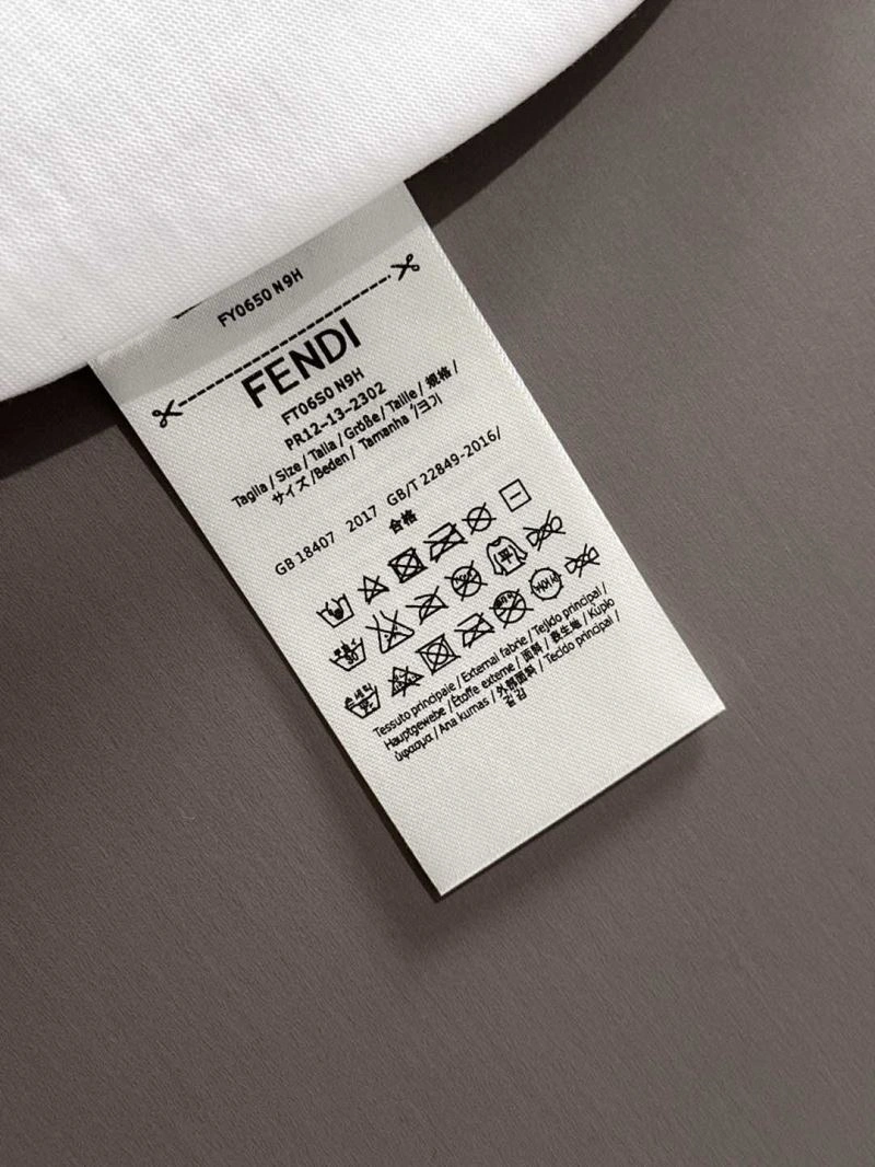 Fendi T-Shirts TechFriendly 121450