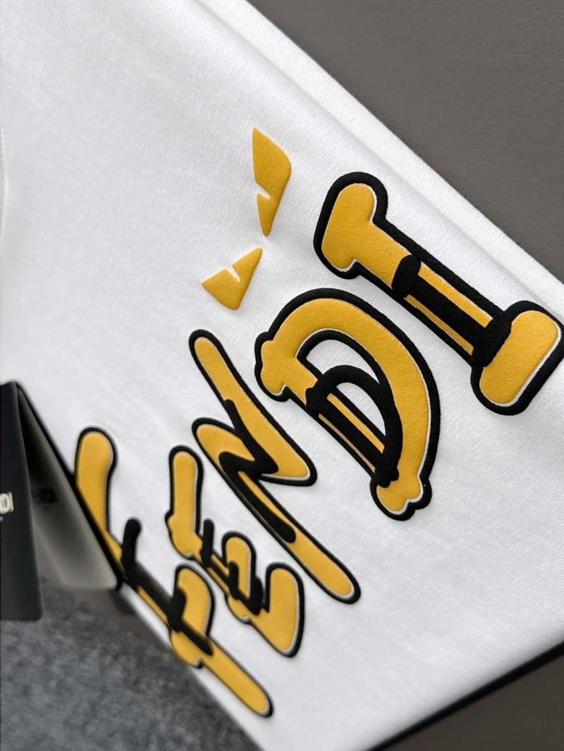 Sporty Fendi T-Shirts 121457
