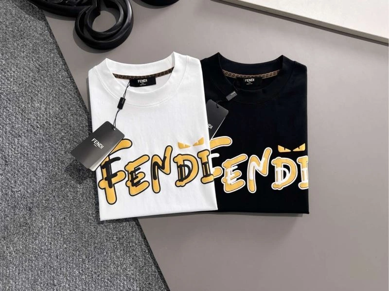 Fendi T-Shirts Trendsetting 121440