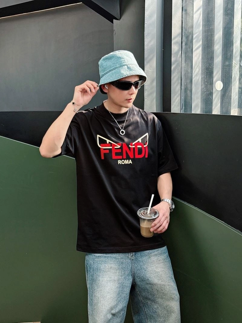Fendi T-Shirts OnTrend 121439