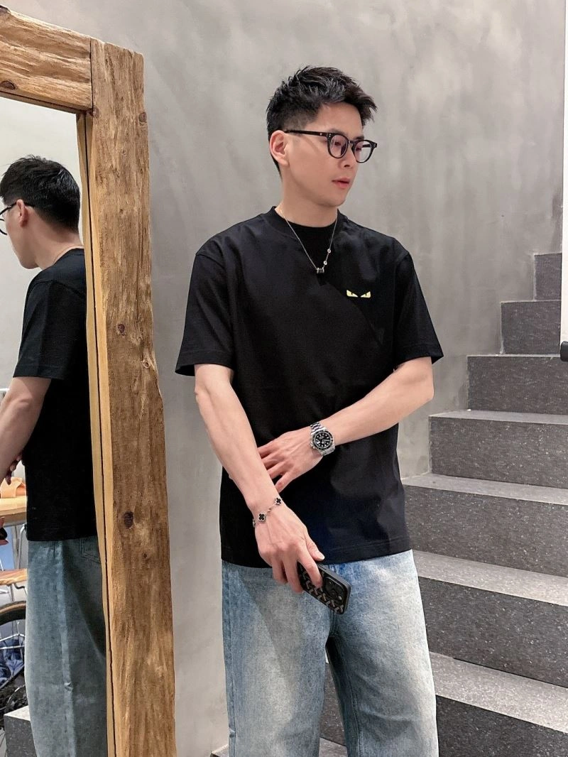 Modern Fendi T-Shirts 121428