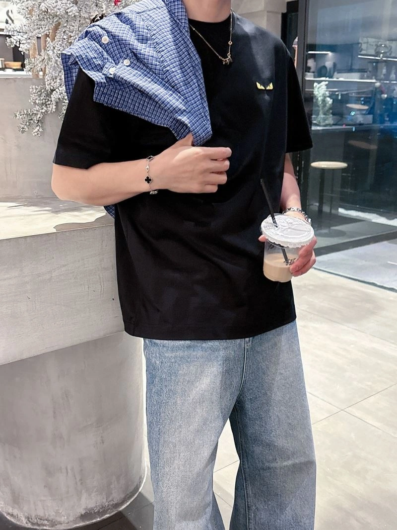 Modern Fendi T-Shirts 121428