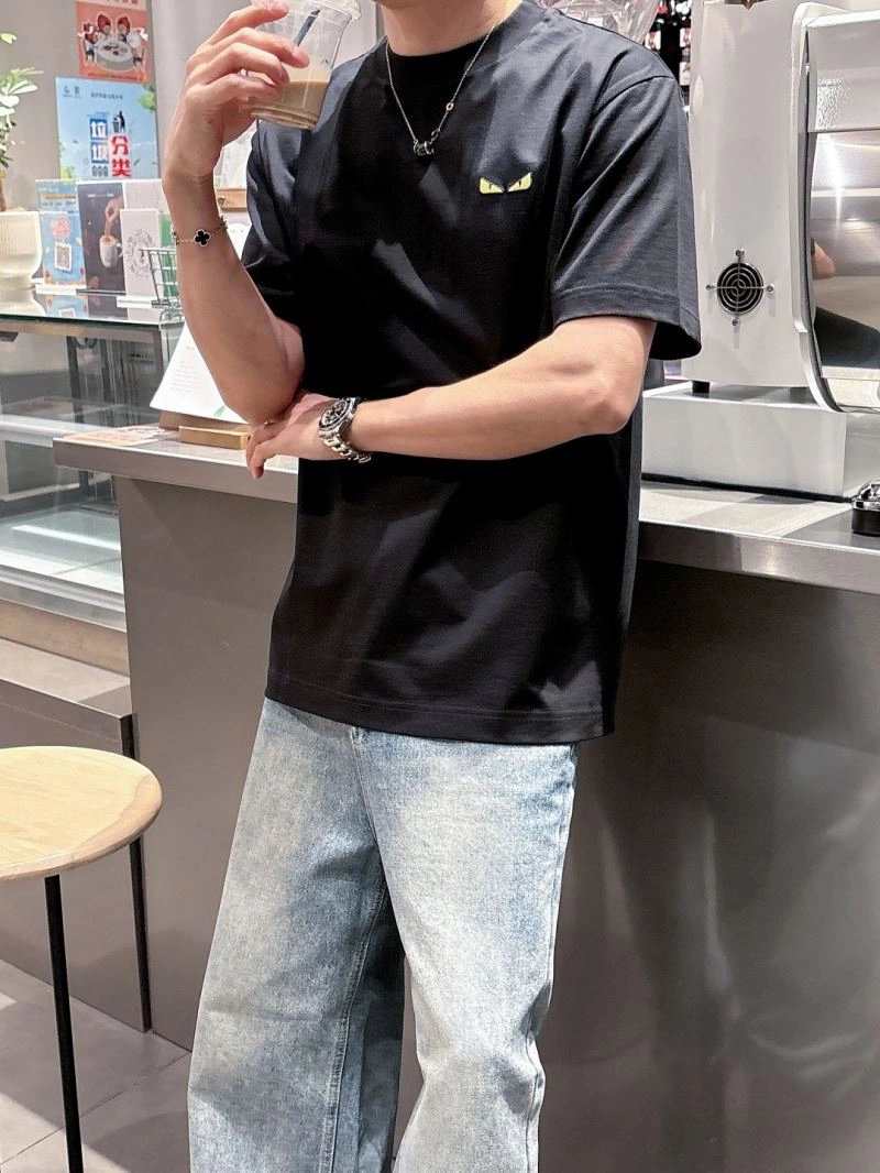 Modern Fendi T-Shirts 121428