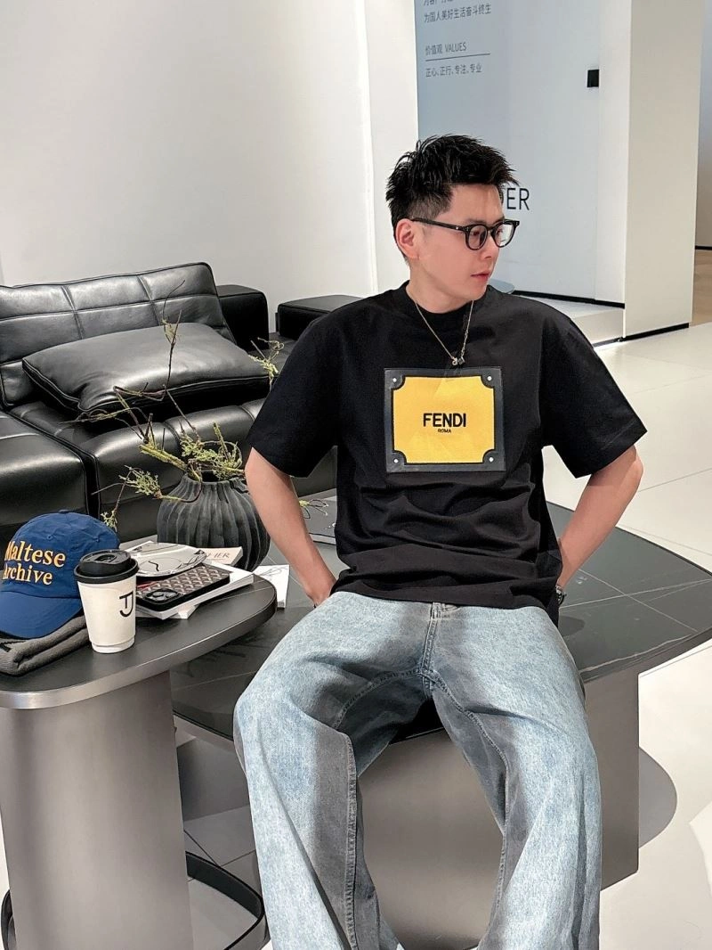 Fendi T-Shirts Durable 121410