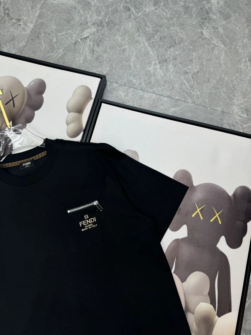 Fendi T-Shirts Breathable 121411