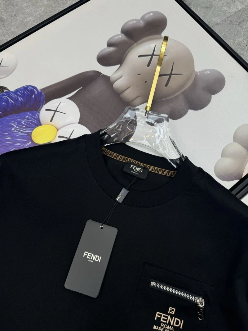 Fendi T-Shirts Breathable 121411