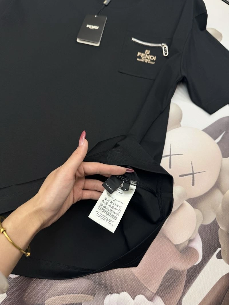 Fendi T-Shirts Breathable 121411