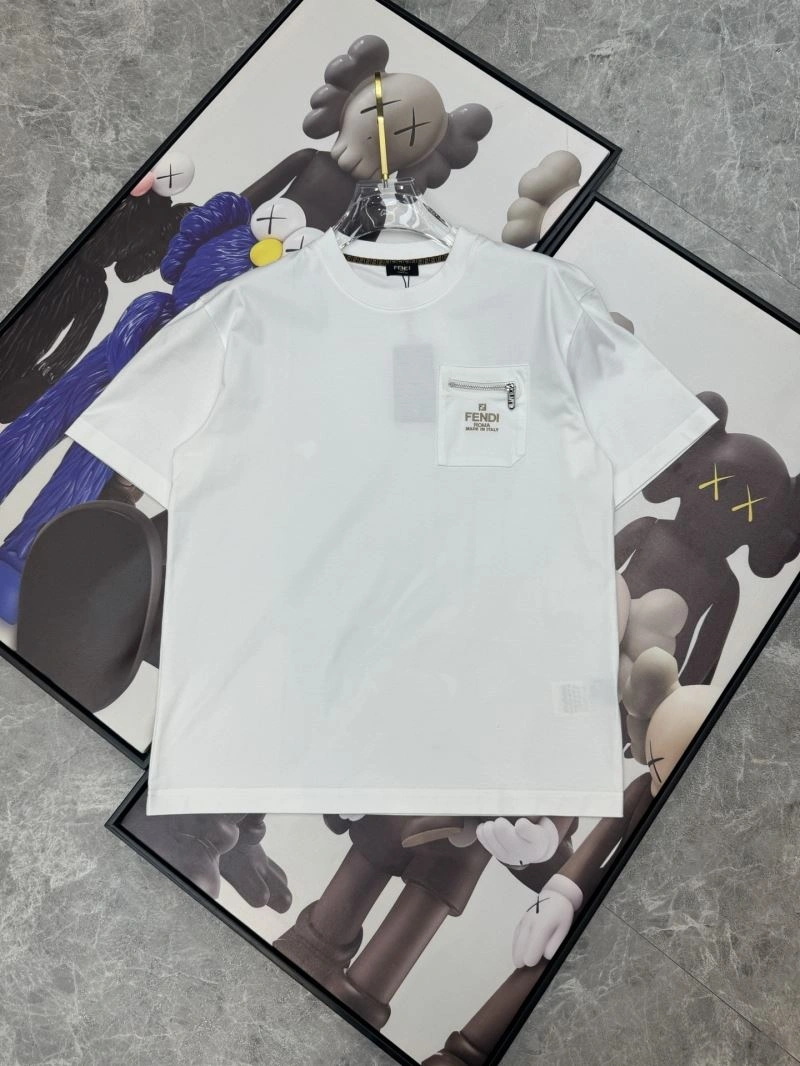 Fendi T-Shirts Unisex 121401