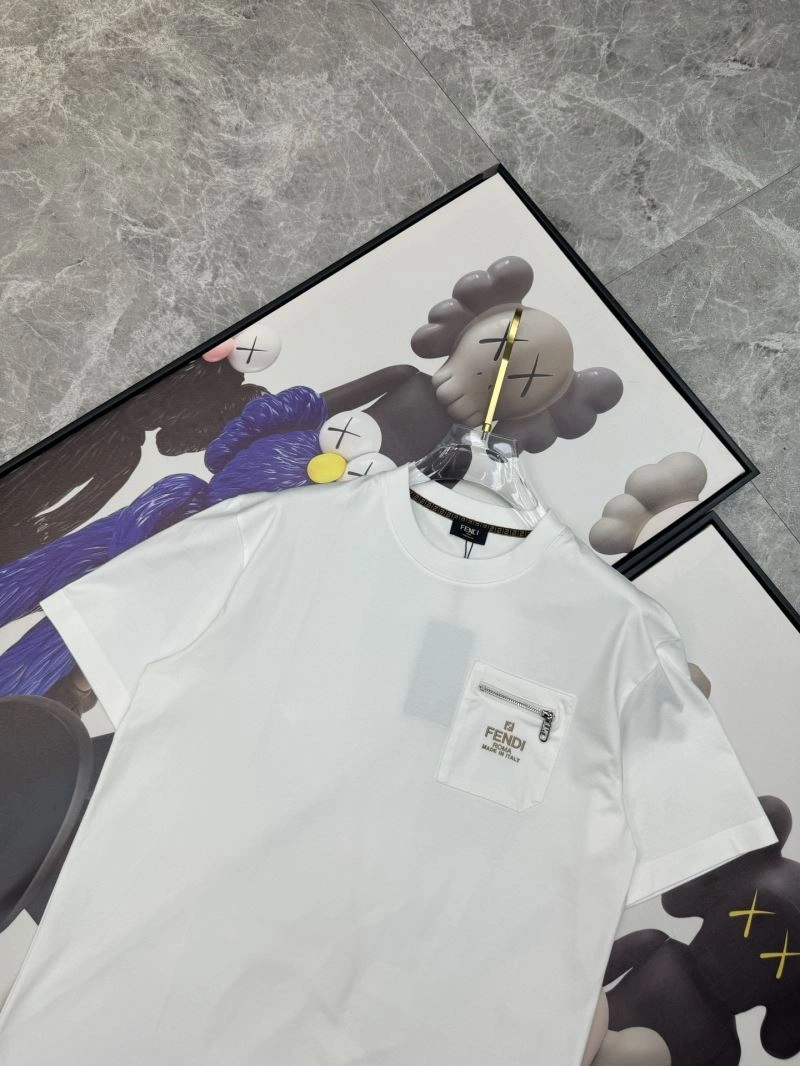 Fendi T-Shirts Unisex 121401