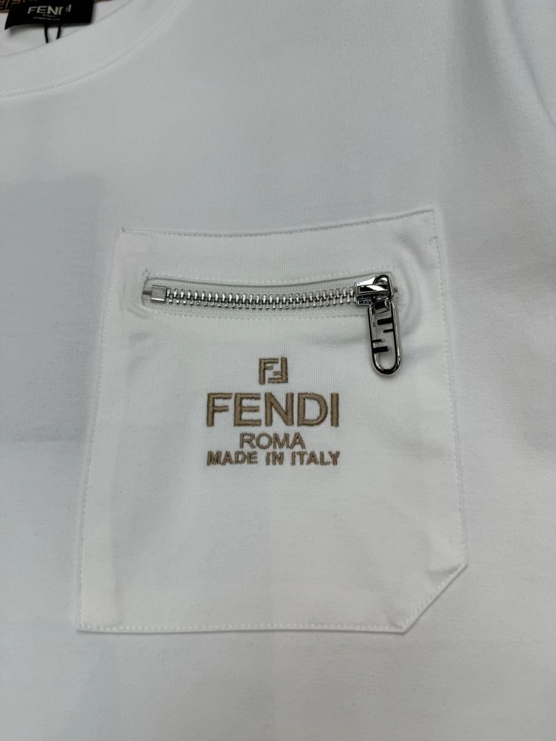 Fendi T-Shirts Unisex 121401