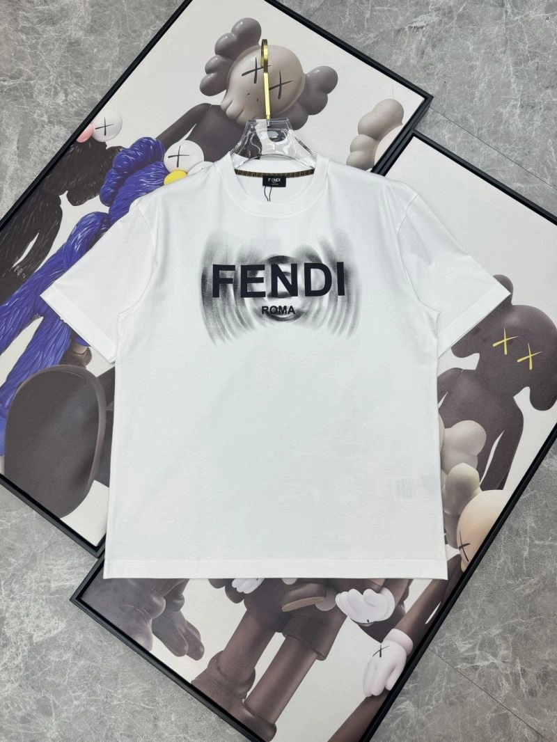 Flexible Fendi T-Shirts 121417