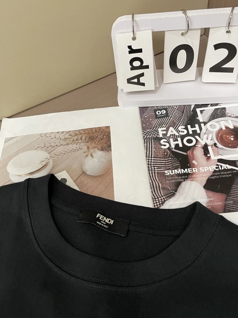 Fendi T-Shirts WrinkleFree 121430