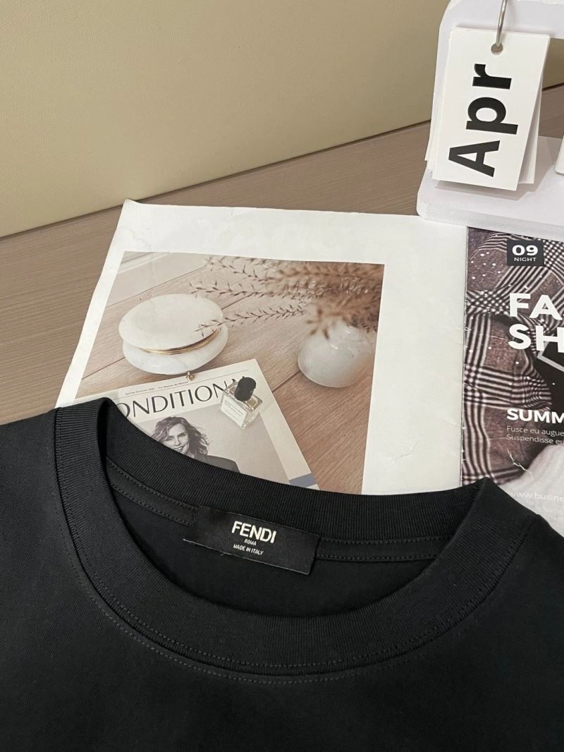 Fendi T-Shirts Upgraded 121427