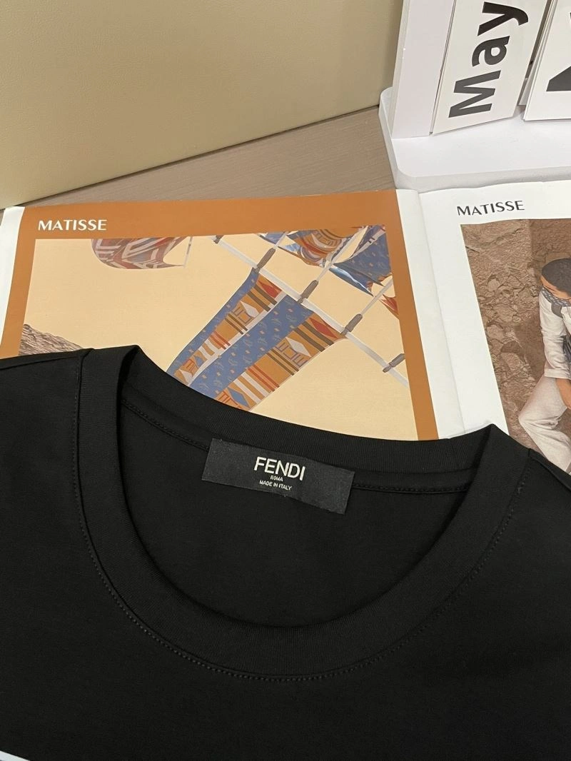 Practical Fendi T-Shirts 121425