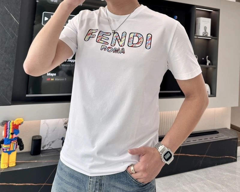Fendi T-Shirts Breathable 121400