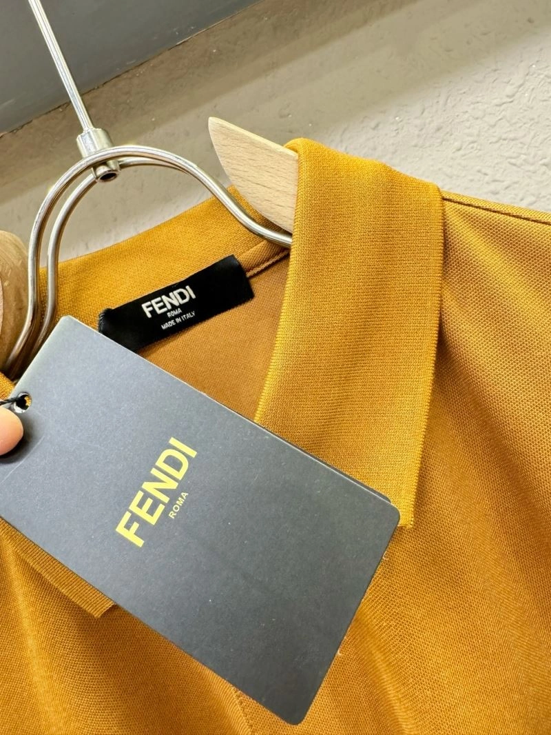 Practical Fendi T-Shirts 121424