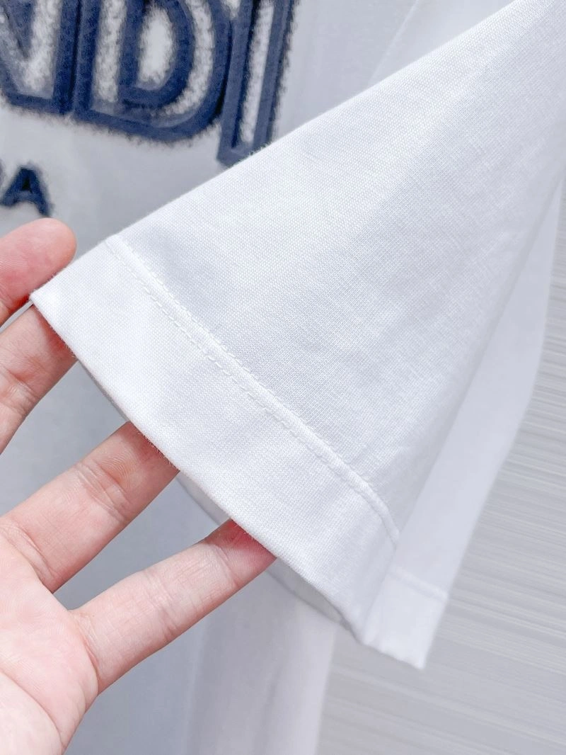 Tailored Fendi T-Shirts 121406