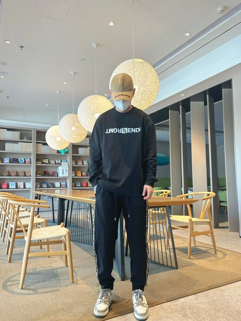 MultiPurpose Fendi T-Shirts 121395