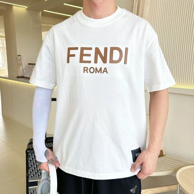 Fendi T-Shirts Lightweight 121364