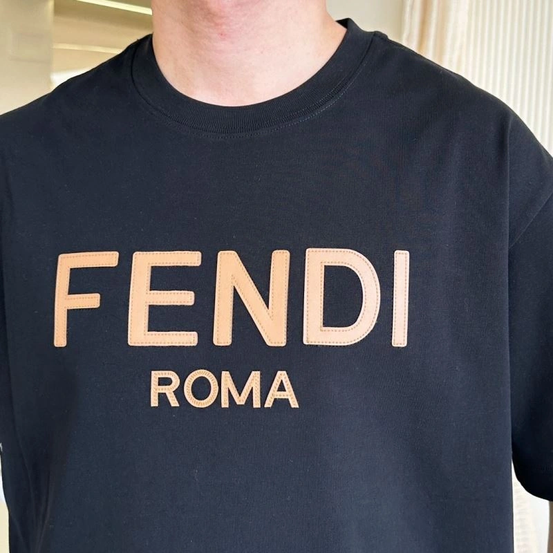Fendi T-Shirts Refined 121378