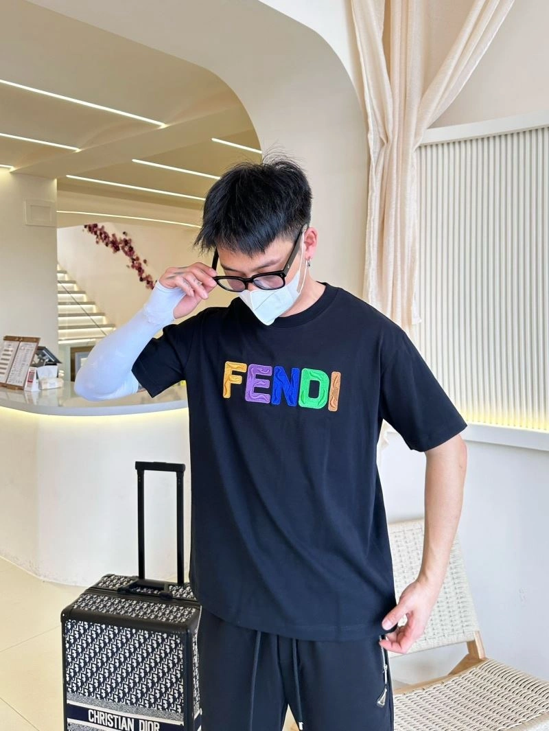 Upgraded Fendi T-Shirts 121376