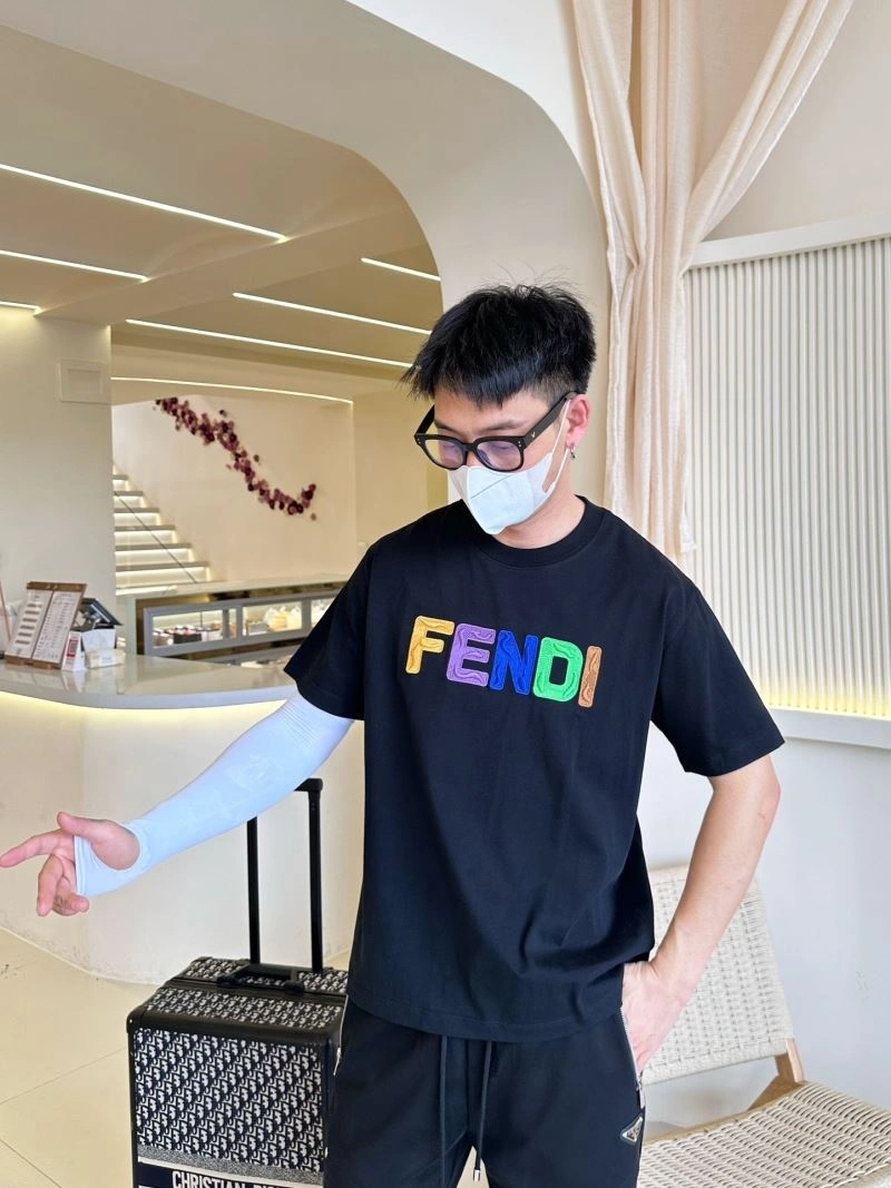 Upgraded Fendi T-Shirts 121376