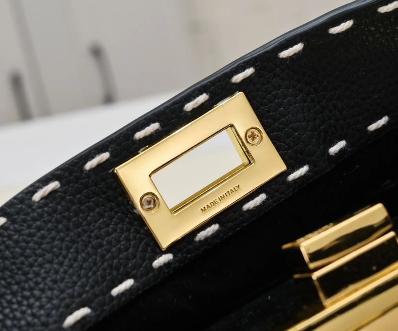 Lightweight Fendi Top Handle Bags 85103