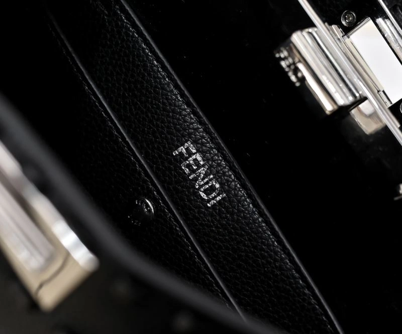 Functional Fendi Top Handle Bags 85091