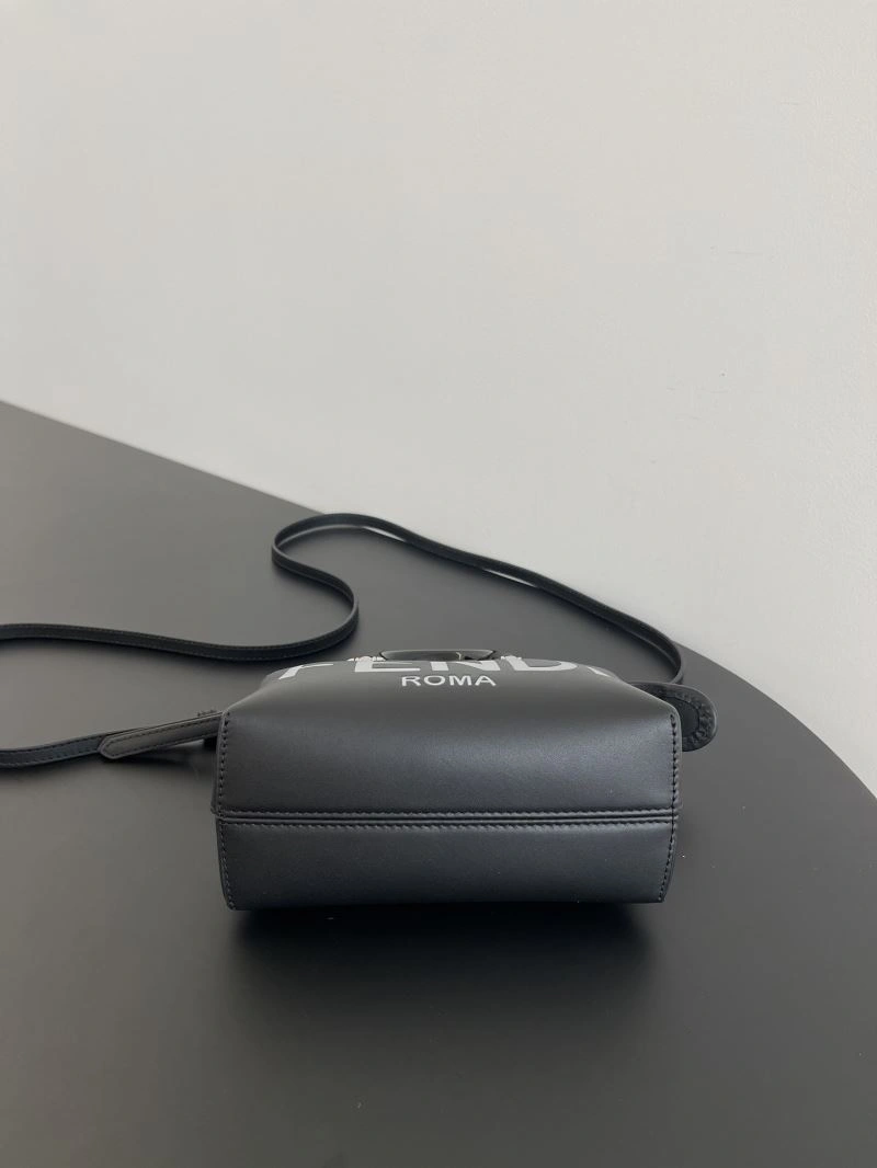 WaterResistant Fendi Top Handle Bags 78250