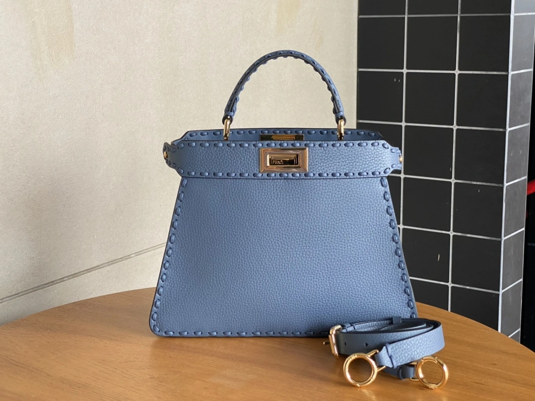 Chic Fendi Top Handle Bags 76656