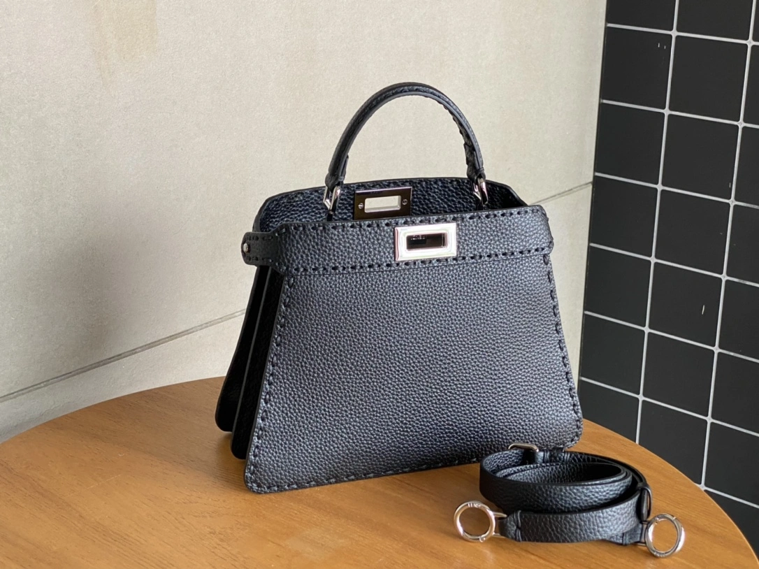 Fendi Top Handle Bags Seasonal 76651