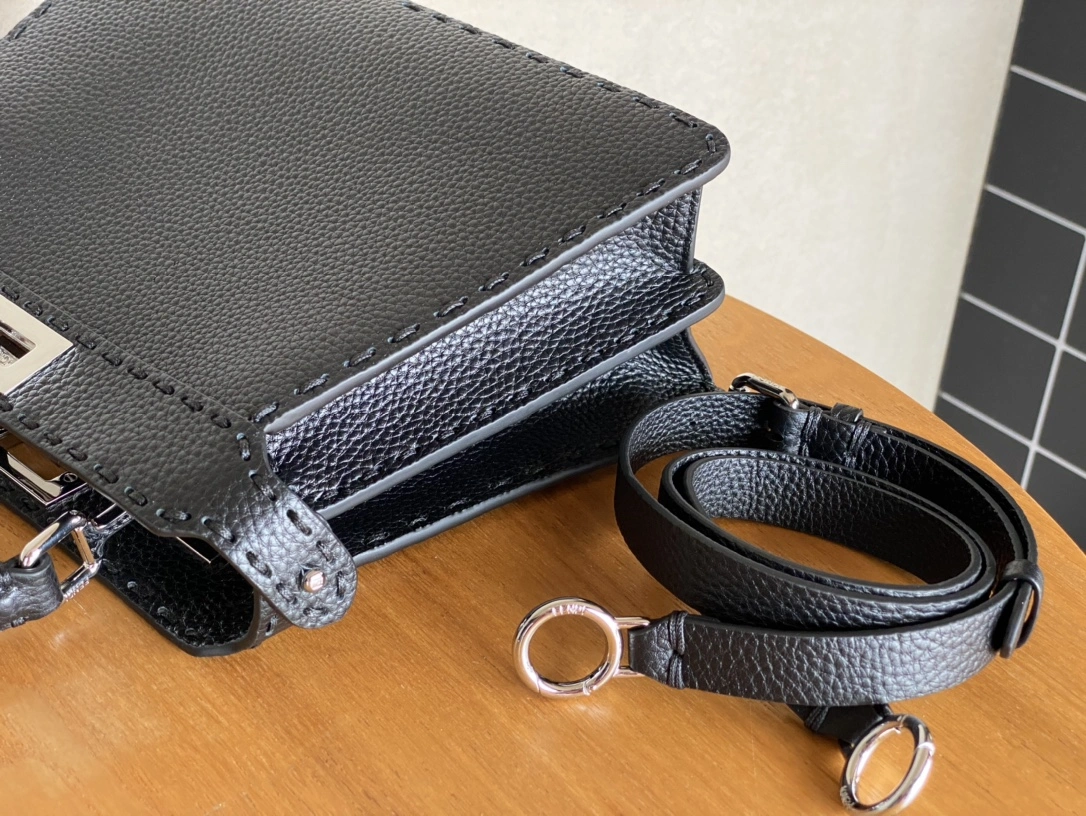 Fendi Top Handle Bags Seasonal 76651