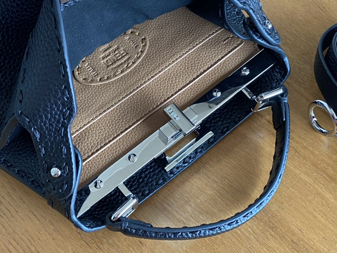 Fendi Top Handle Bags Seasonal 76651