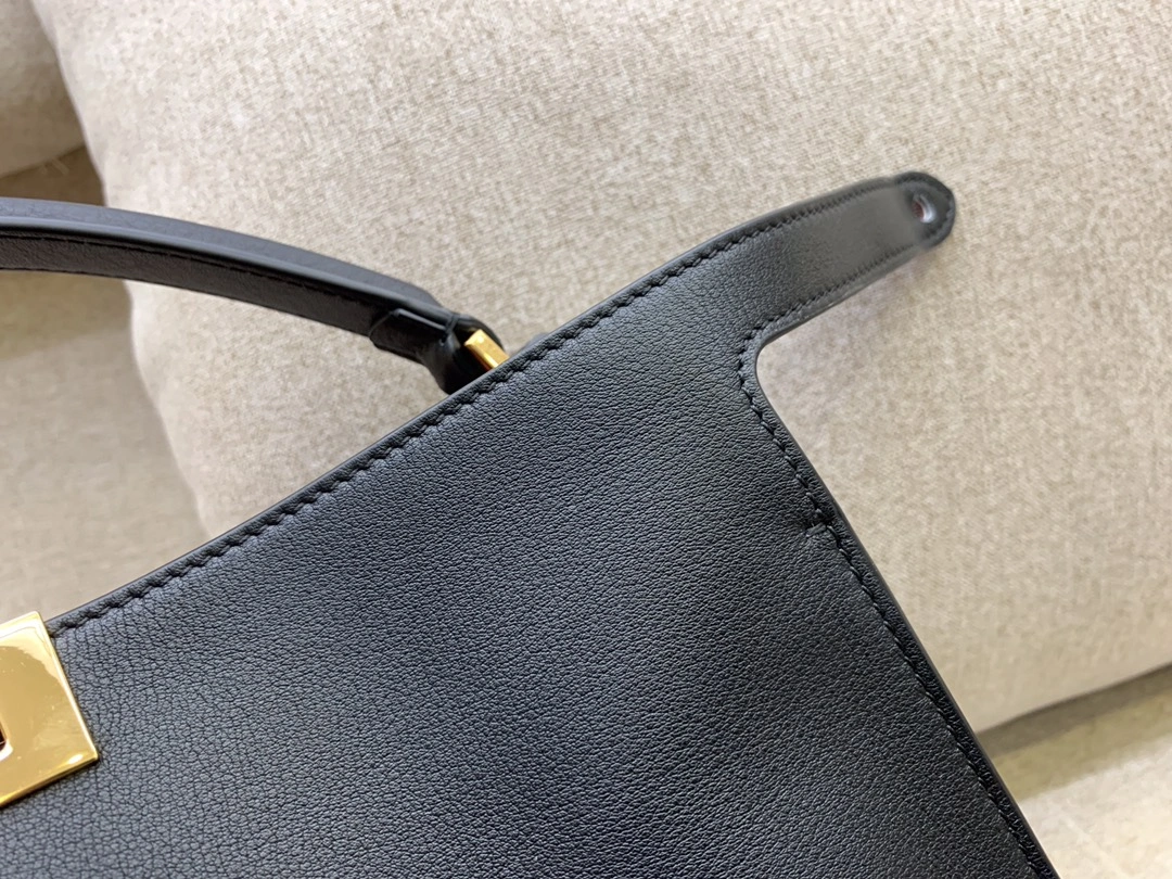 Fendi Top Handle Bags MultiPurpose 76645