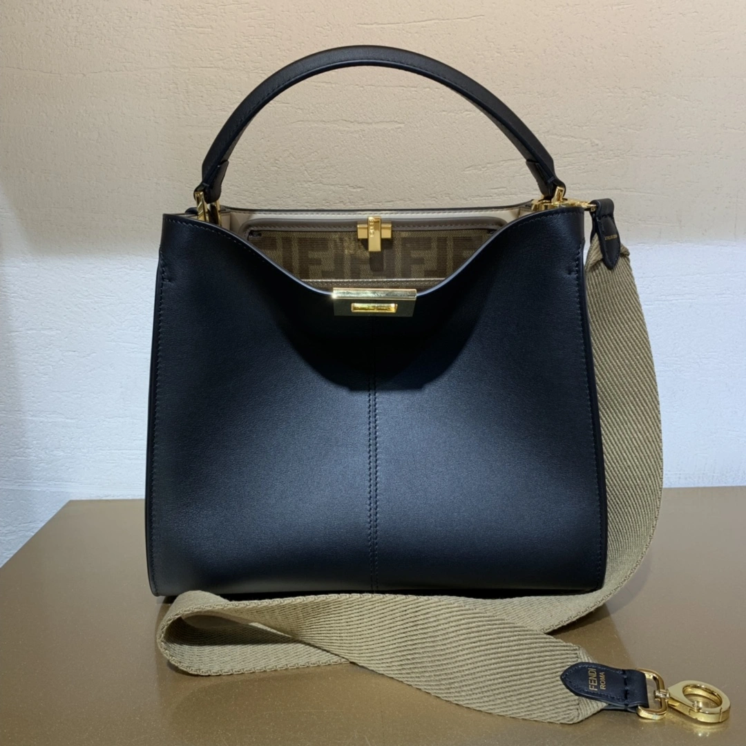 Fendi Top Handle Bags Minimalist 76649