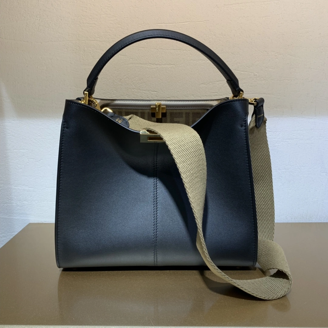 Fendi Top Handle Bags Minimalist 76649