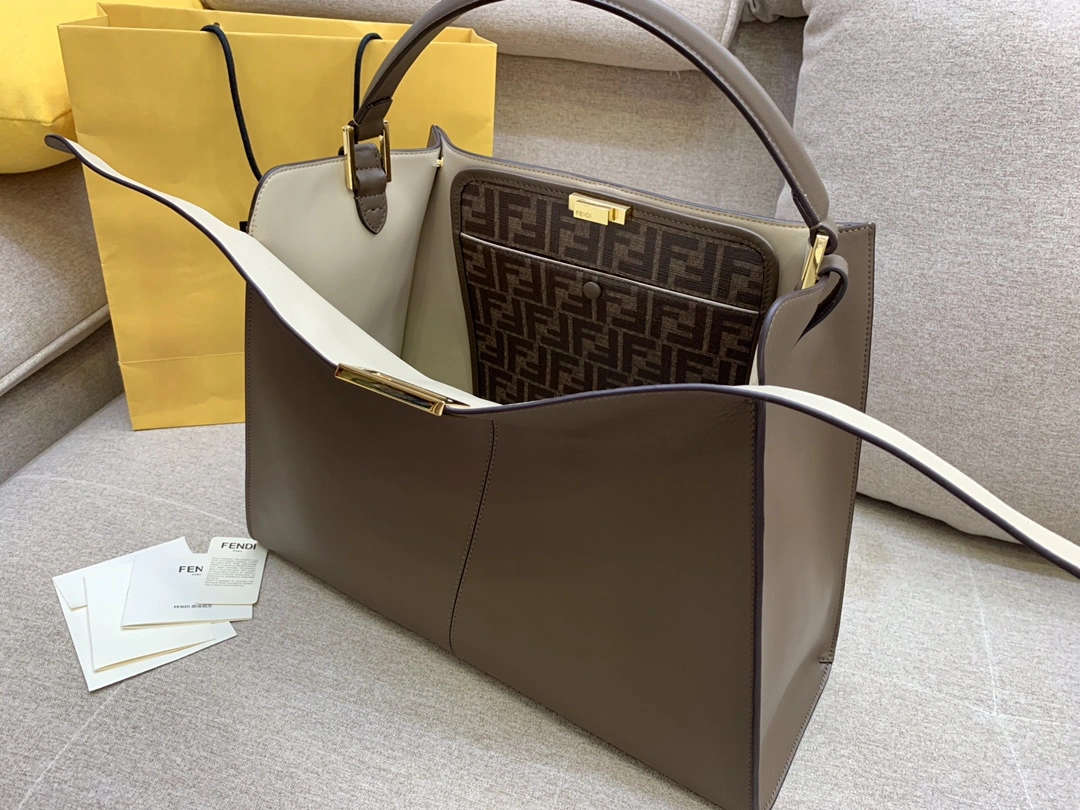 Fendi Top Handle Bags Durable 76648