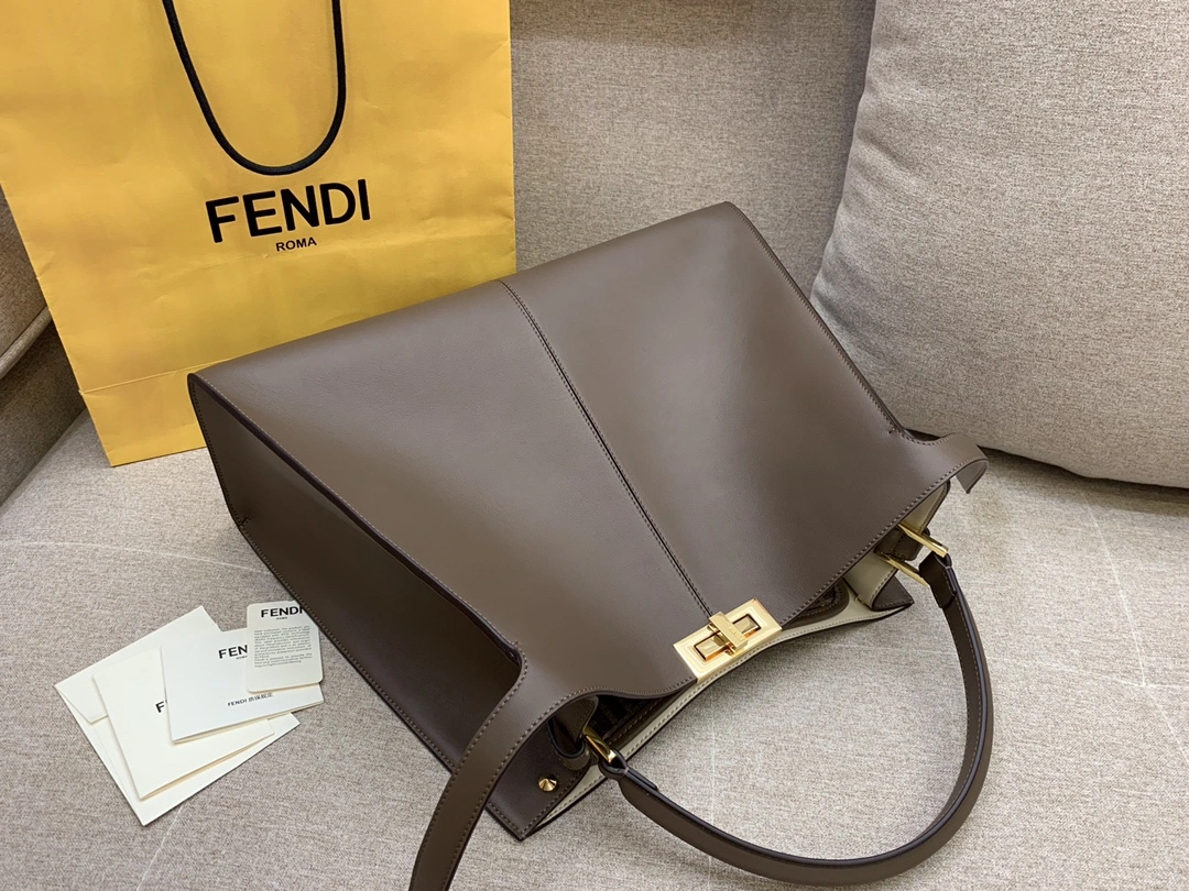 Fendi Top Handle Bags Durable 76648