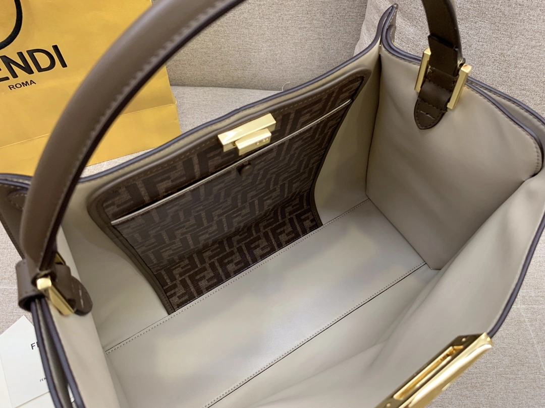 Fendi Top Handle Bags Durable 76648