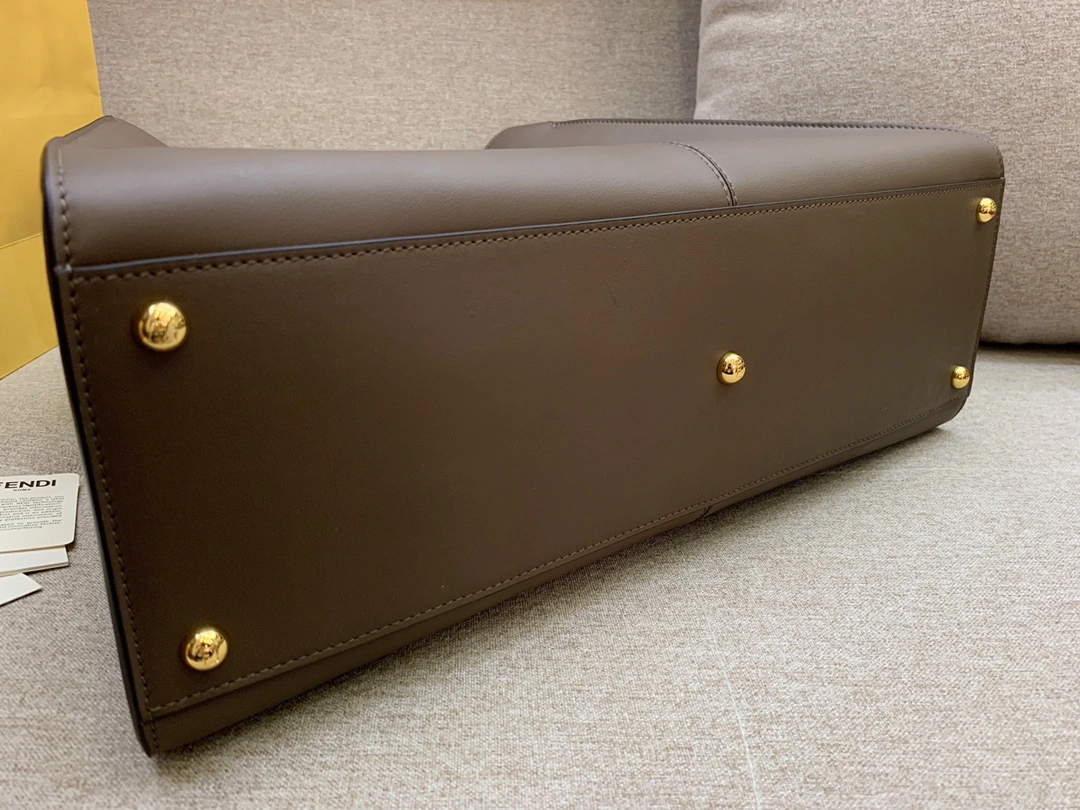 Fendi Top Handle Bags Durable 76648