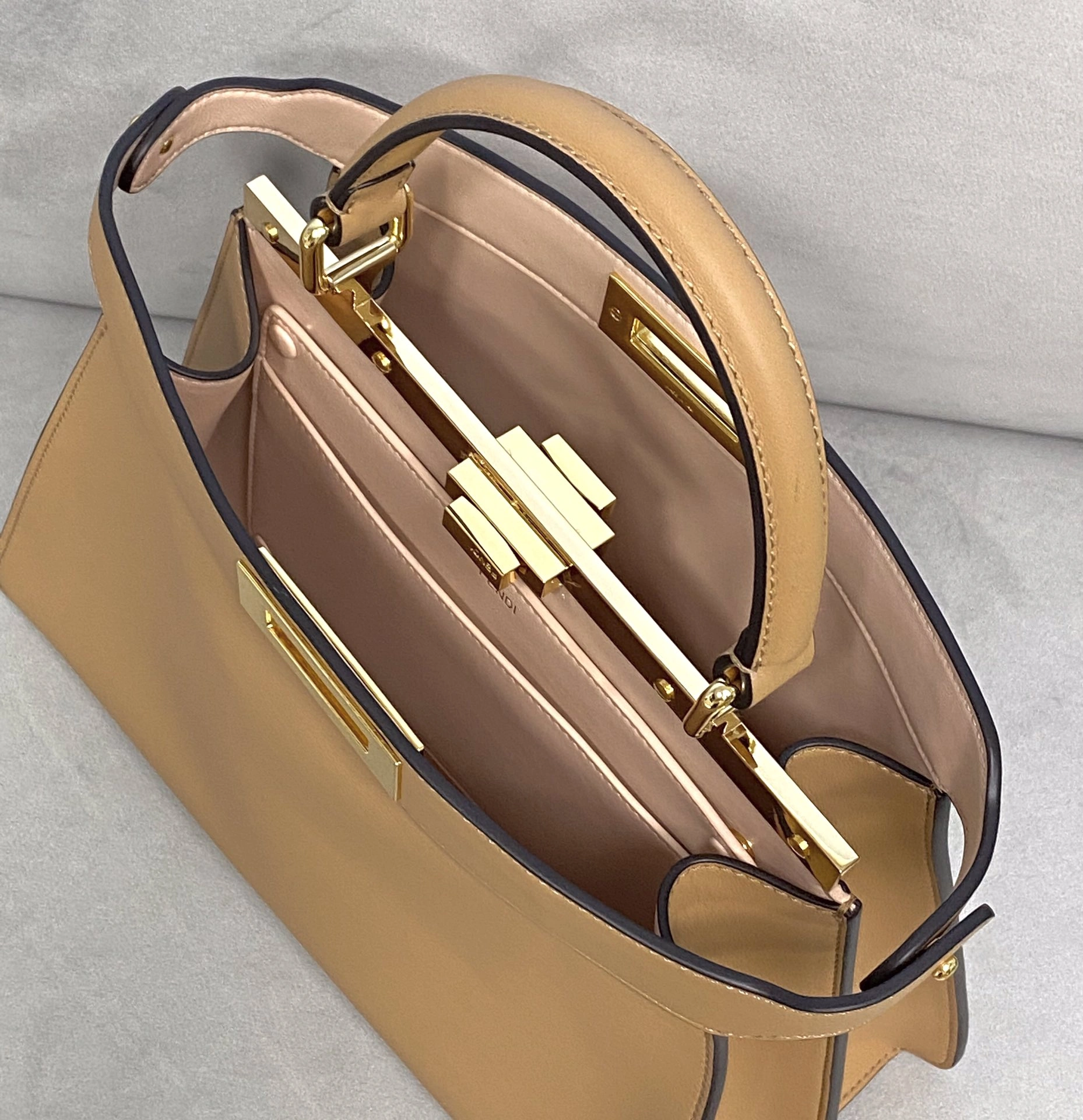 HighQuality Fendi Top Handle Bags 76639