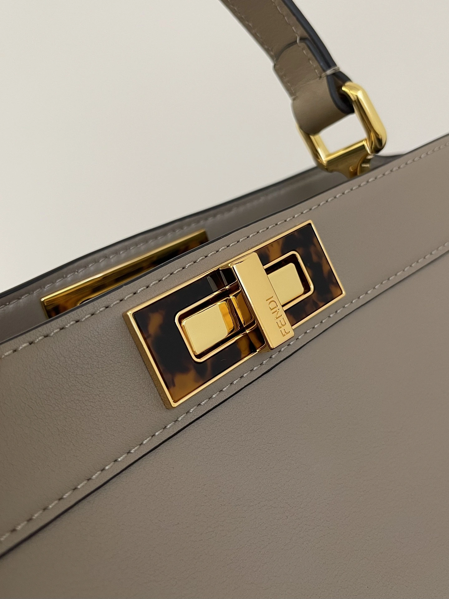 Fendi Top Handle Bags Bright 76643