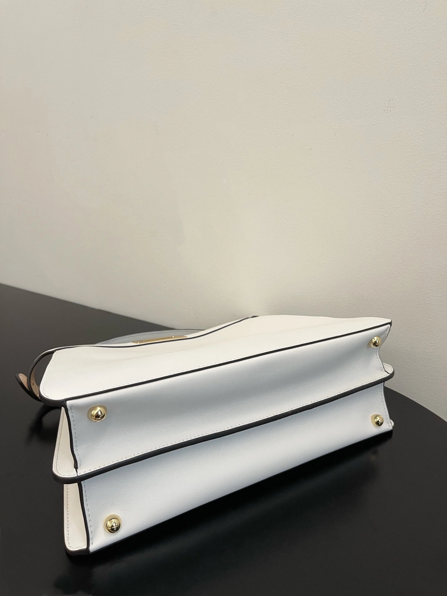 AllSeason Fendi Top Handle Bags 76642